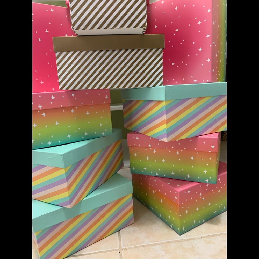 GIFT BOXES - Picture 2 of 3